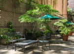 220 E 73 Garden
