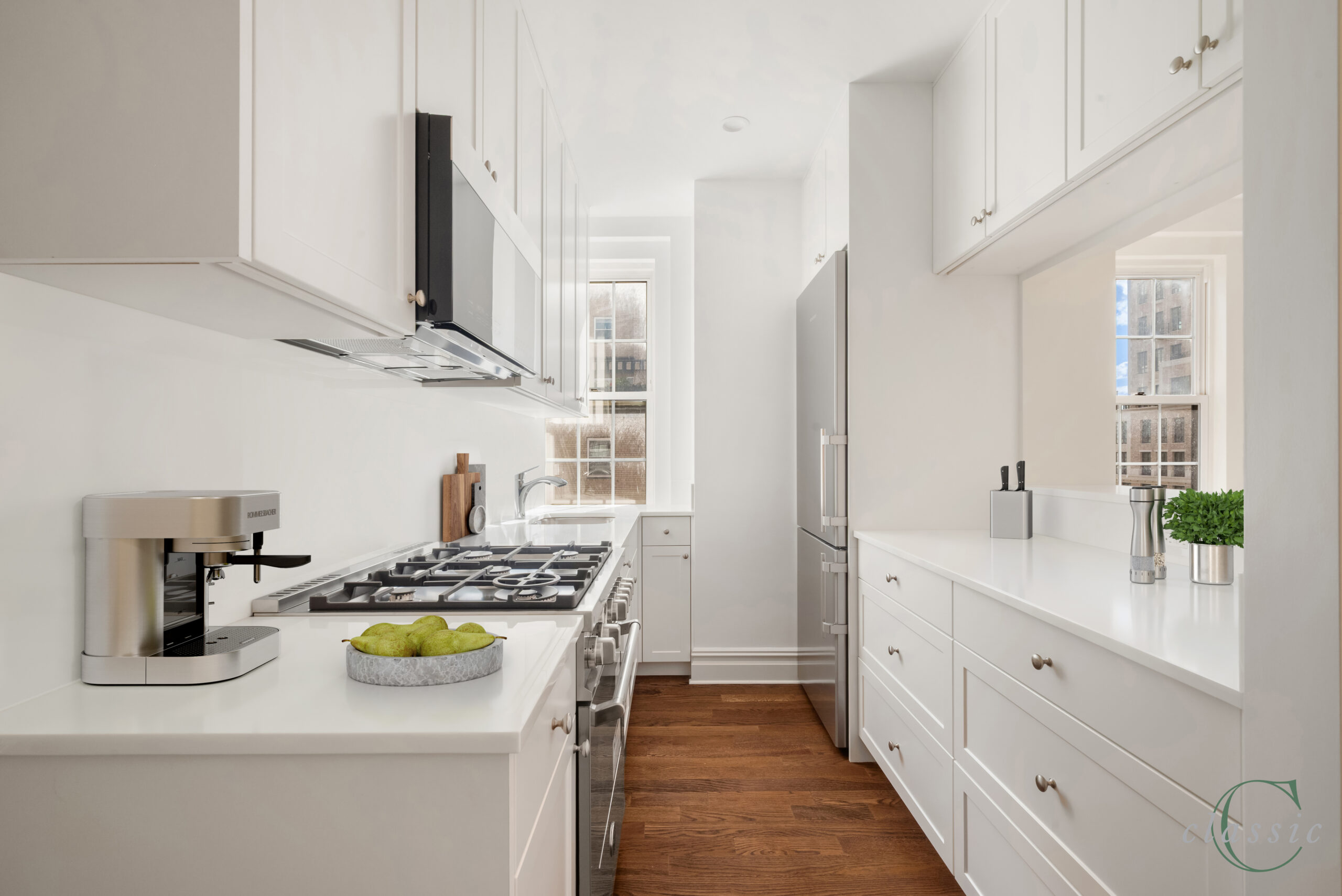 25_Fifth_Ave_12A_Kitchen_Staged